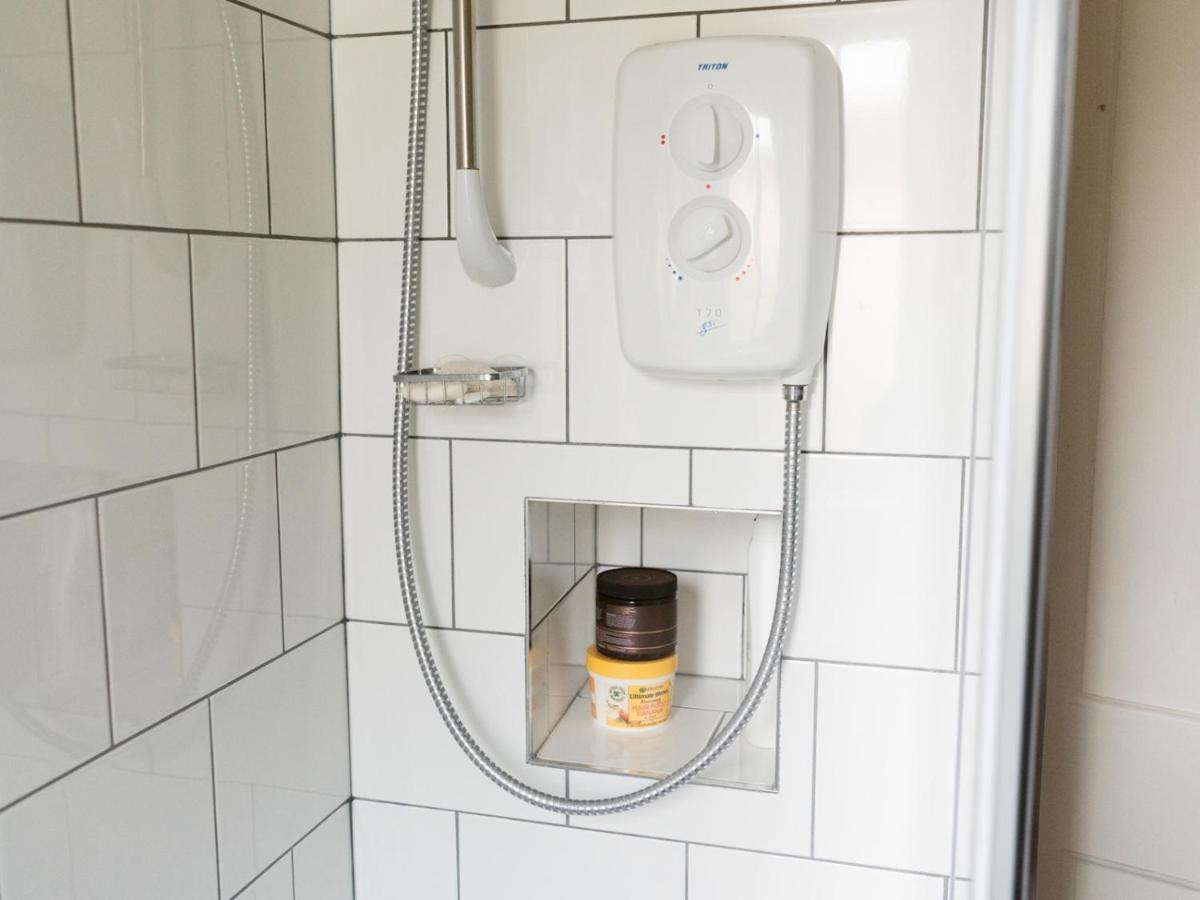 Pass The Keys Cozy Two Bed Flat Near Glasgow Airport & بيزلي المظهر الخارجي الصورة